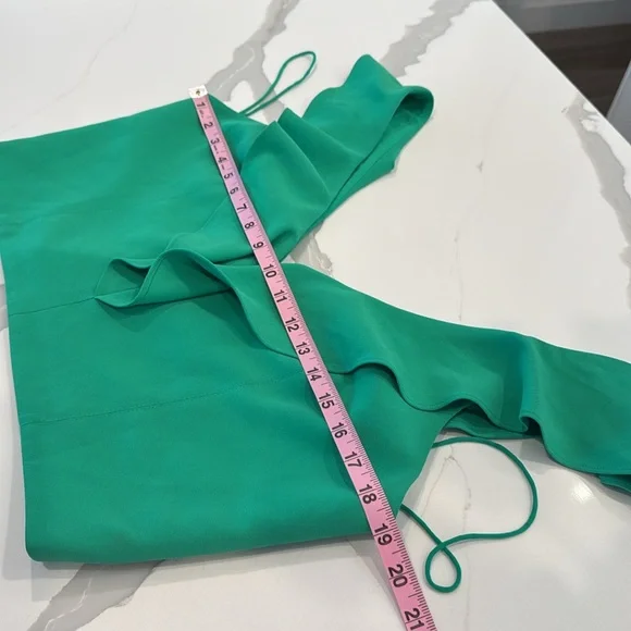 Alice + Olivia Green Flutter Sleeve Crop Tank 12 - Picture 7 of 10